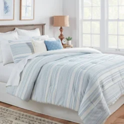 8pc Clipped Jacquard Stripe Comforter Bedding Set - Thresholdâ˘